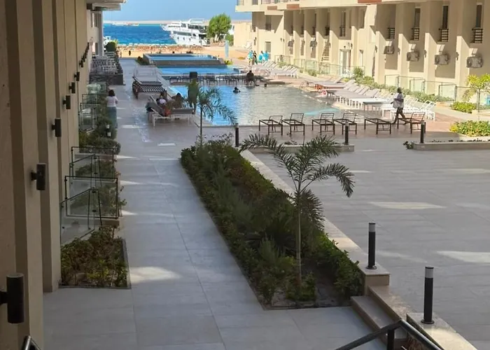 Aqua Fun Romnetic -with Privet Pool & Apartment