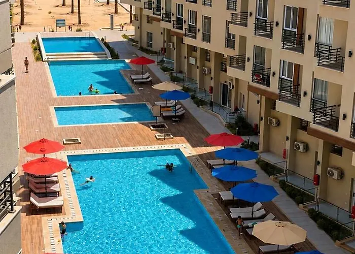 Aqua Fun Romnetic -with Privet Pool & Apartment