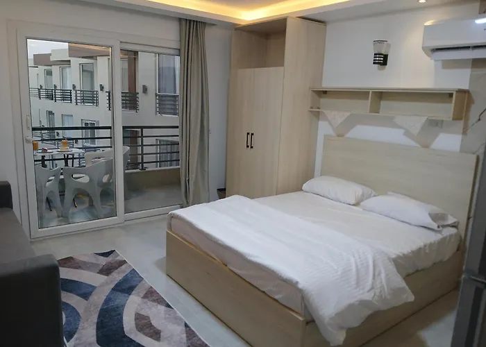 Aqua Fun Romnetic -with Privet Pool & Apartment Hurghada